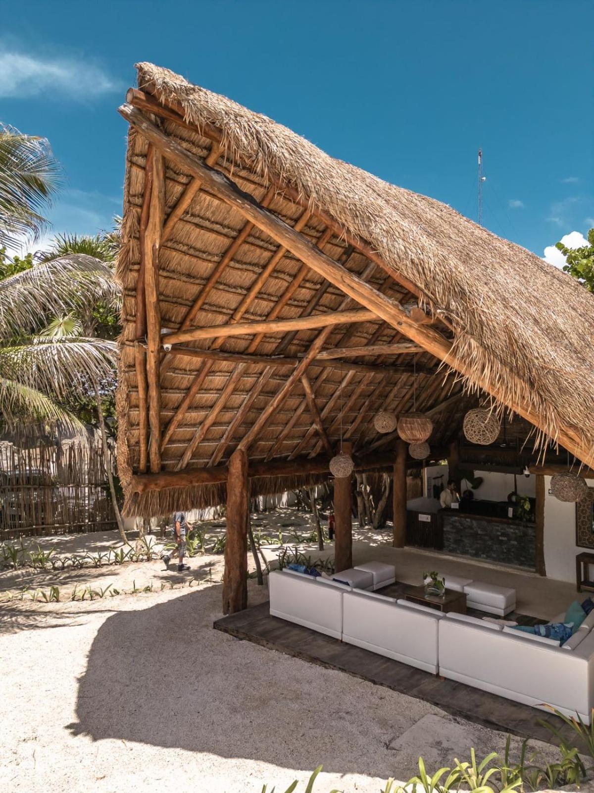 Niken Beachfront Tulum Hotel Exteriör bild